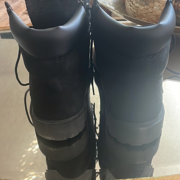 Timberlands - Picture 3 of 3